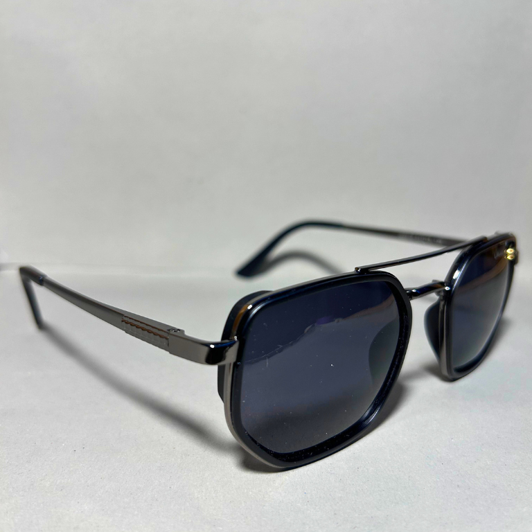 Aviator Sunglasses – Black Frame