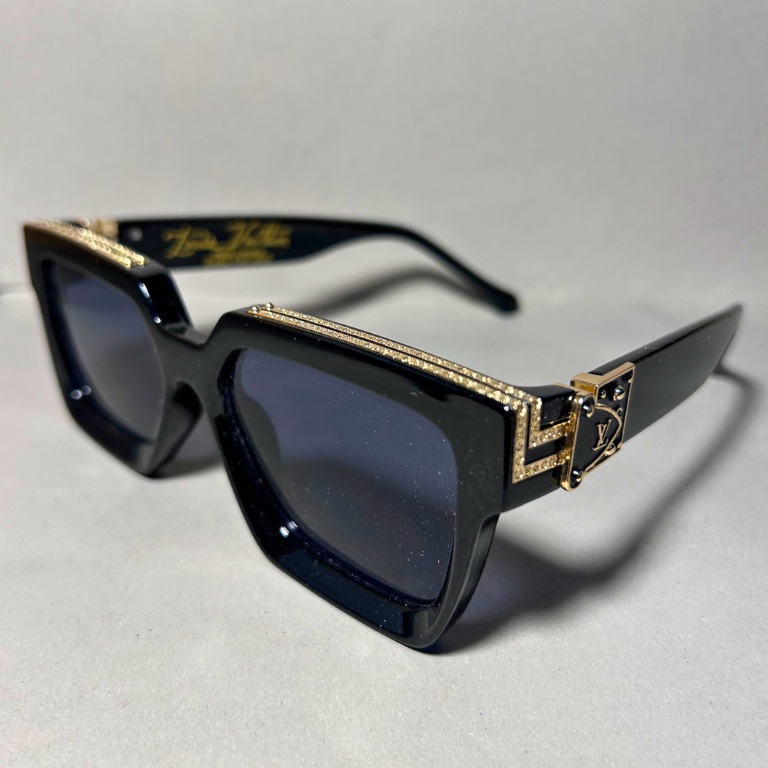 BoldEdge Classic Square Sunglasses